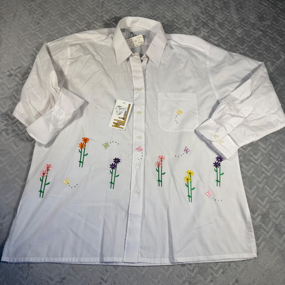 Mili Designs Button Up Shirt Women Large White Floral Butterfly Embroidered NWT